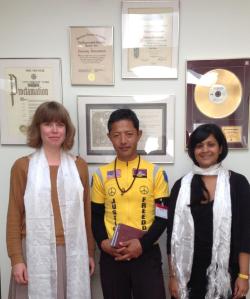 Rinpo Yak with Amnesty International HQ officials (Wednesday 7th August)