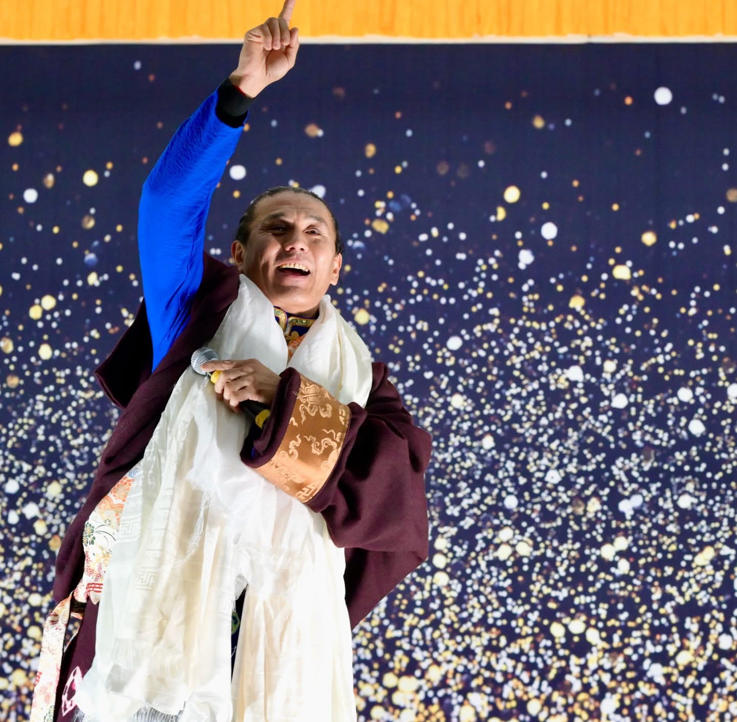 A Song That Crosses Borders: Tibetan Music, Memory, and a Century
